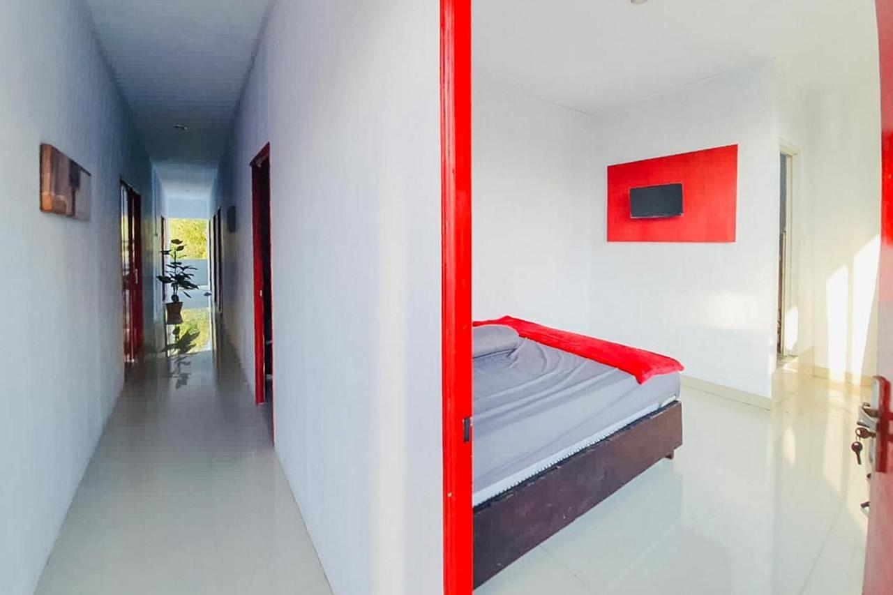 Sky Residence Tomohon Mitra Reddoorz Exterior foto